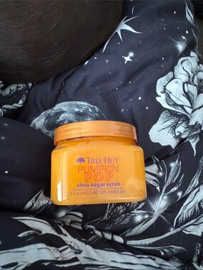 Tree Hut Pumpkin Pop Shea Sugar Scrub****FINAL MARKDOWN****